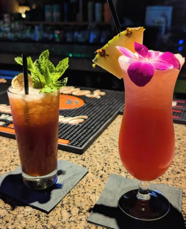 Caliente Tropics Resort - Palm Springs, CA — gallery preview 3