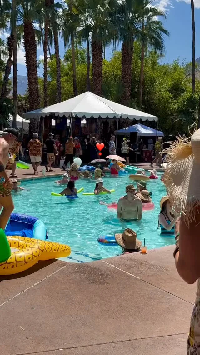 Caliente Tropics Resort - Palm Springs, CA — gallery preview 2
